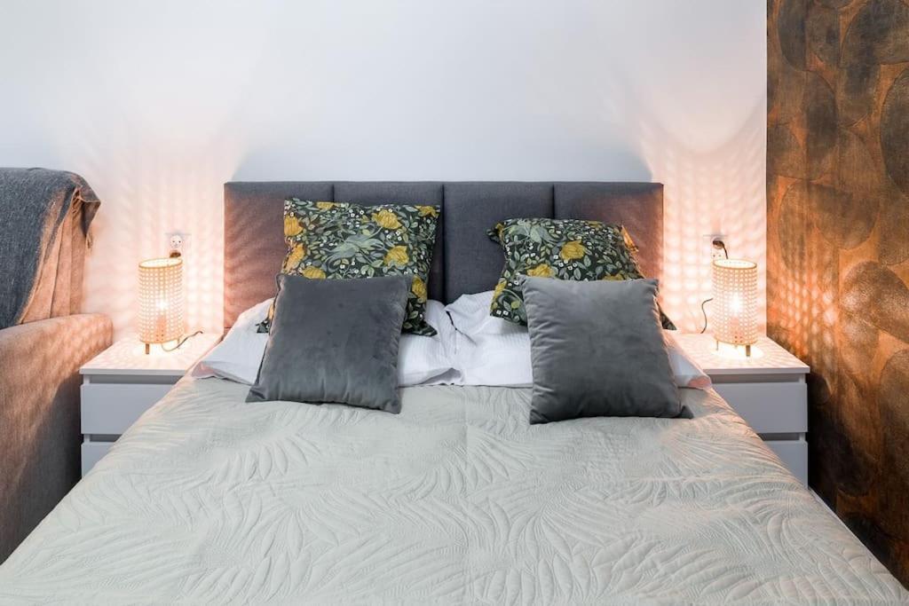Charming Apartment In Calm And Central Area Krasków Εξωτερικό φωτογραφία